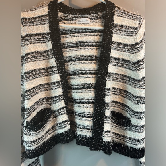 Calvin Klein Cardigan Women’s Black White Striped Fuzzy Eyelash Cropped Open - Picture 2 of 16